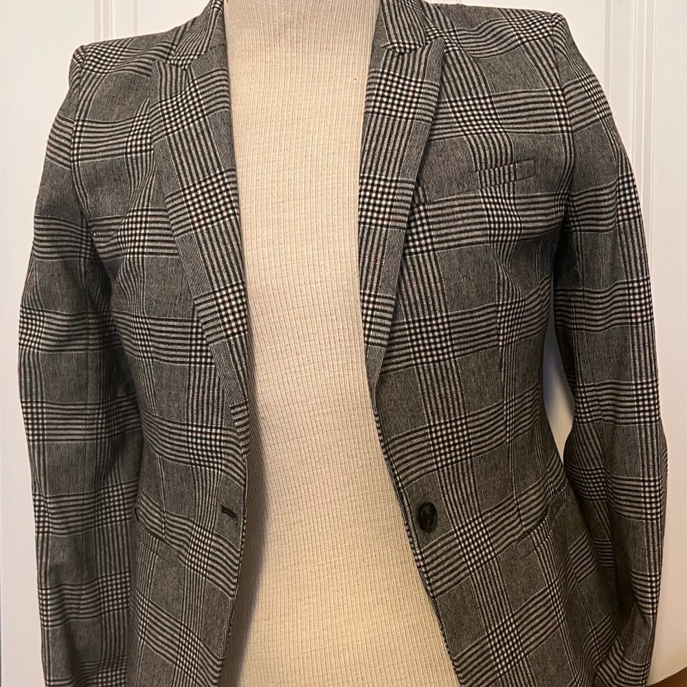 Banana Republic plaid blazer